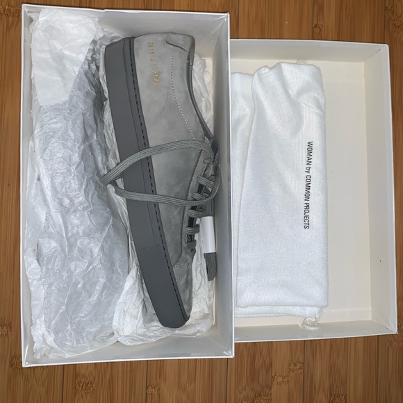 WOMAN by COMMON PROJECTS Sneaker - Picture 4 of 8